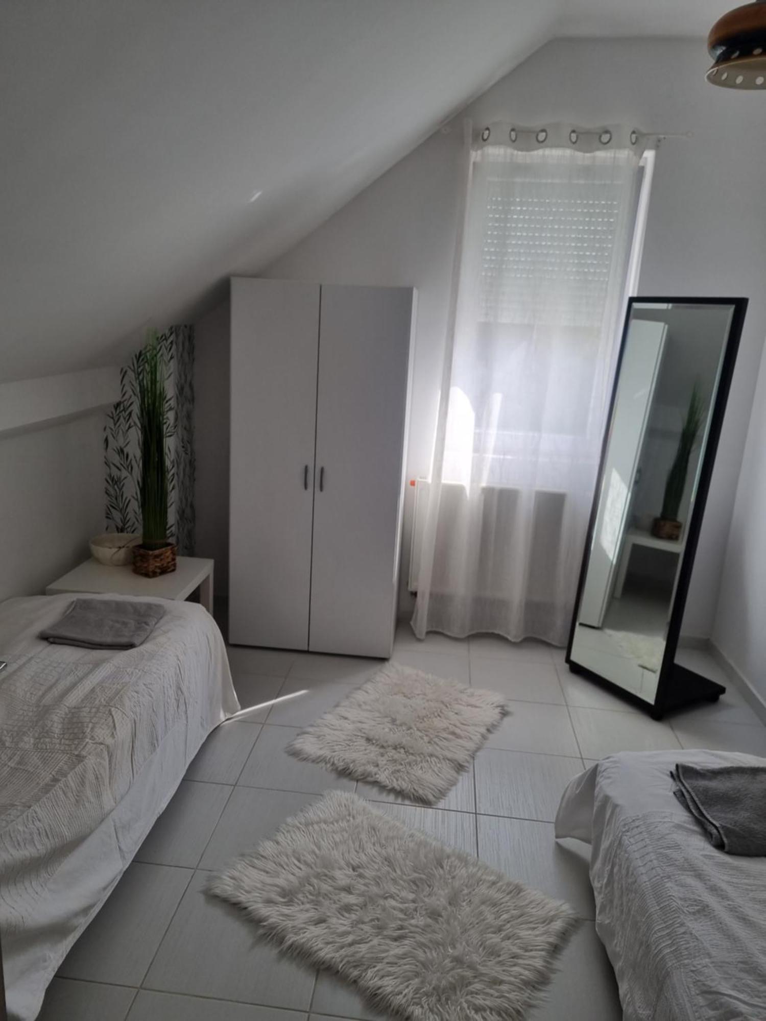 Sosto Apartman Alba Regalǎ Exterior foto